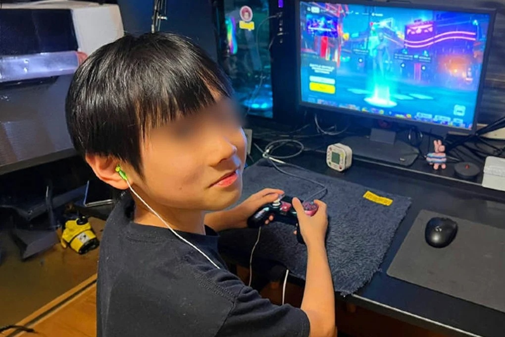 Seorang gamer Jepang berusia 12 tahun berencana berhenti sekolah untuk mengejar karier di dunia esports, didukung oleh orang tuanya, dan hal ini memicu perdebatan.